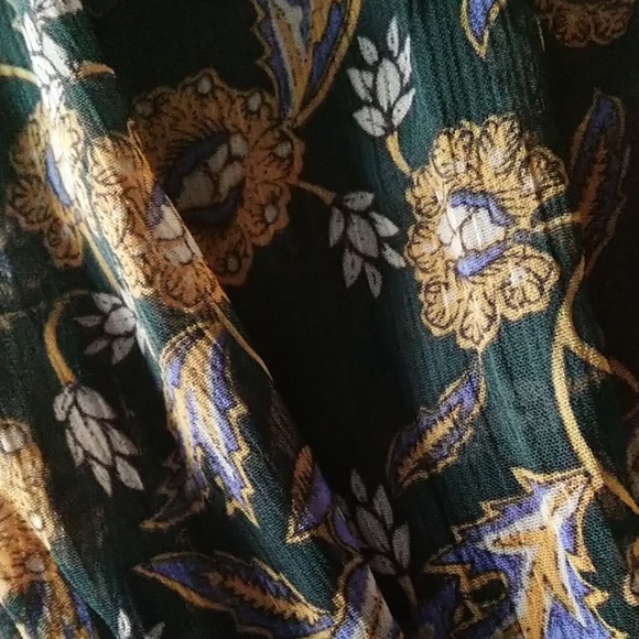 Sheer Pesant Blouse - Picture 3 of 4